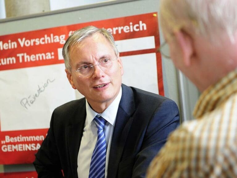 Hat Alois Stöger Studien-Antworten bestellt? — Bild: SPÖ Presse und Kommunikation / Wikimedia (CC-BY-SA-2.0)