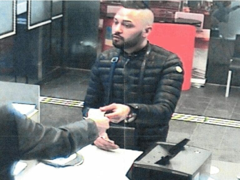 Täter konnte gefälschte Eurobanknote wechseln — Bild: LPD Wien