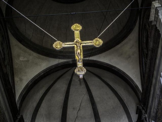 Links-liberale Medien in Norwegen sehen das christliche Symbol des Kreuzes scheinbar als Brüskierung für Einwanderer.