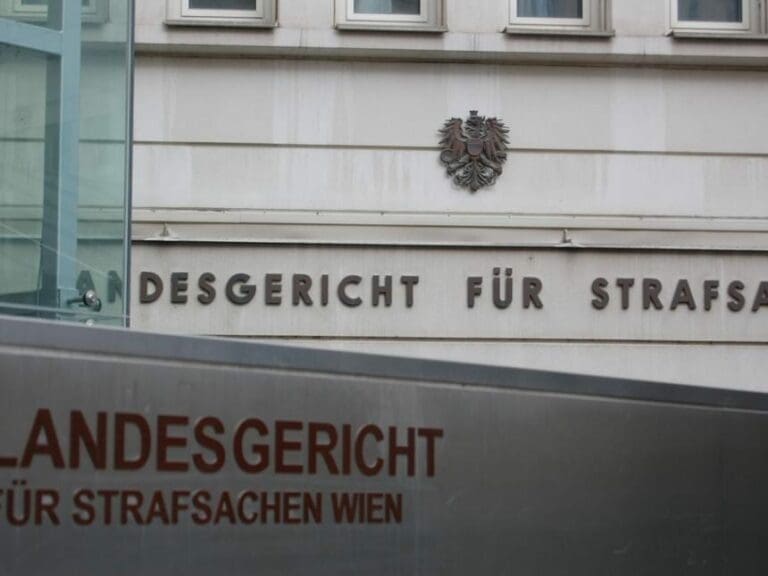 Schwesternmörder war bereits polizeibekannt — Bild: Sebastian Baryli / flickr.com (CC BY 2.0)
