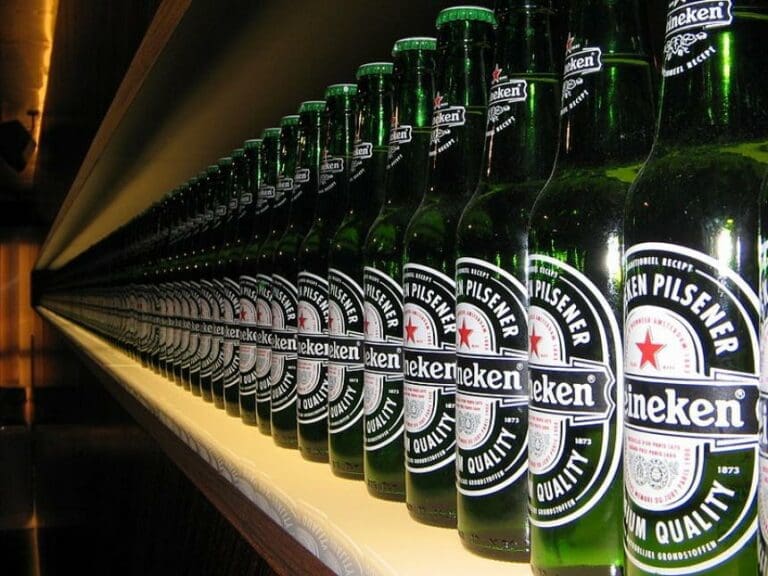 Aggressiver Bier-Räuber in Wien-Margareten — Bild: Antony Stanley / Wikimedia (CC-BY-SA-2.0)