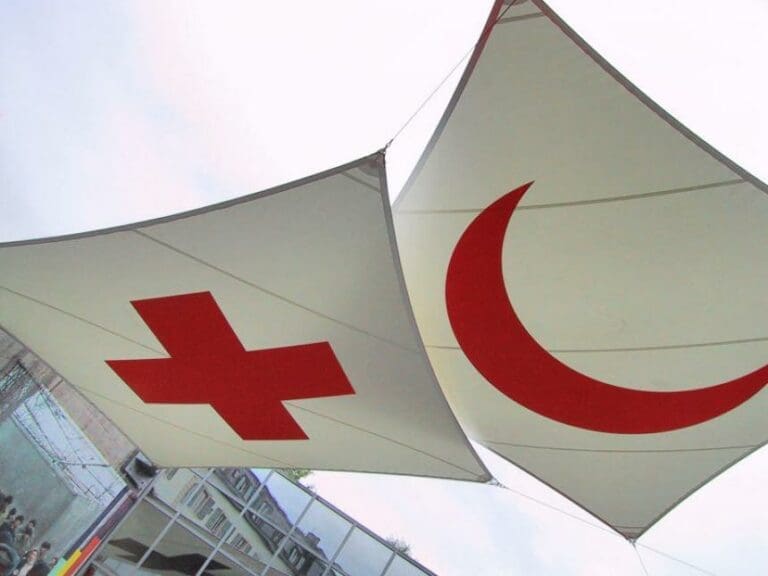 Spenden: Rotem Kreuz fehlen 1,8 Mio. Euro — Bild: Julius.kusuma / Wikimedia (CC-BY-SA-3.0)