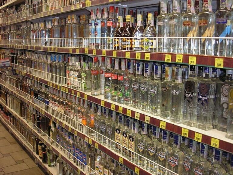 Islamisten drohen Rewe wegen Wodka-Logos — Bild: JonnyBrazil / Wikimedia  (CC-BY-SA-2.0-DE)
