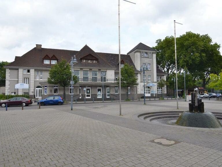 Duisburg soll neue Prunkmoschee erhalten — Bild: Steffen Schmitz (Carschten) /Wikimedia Commons (CC-BY-SA-4.0)