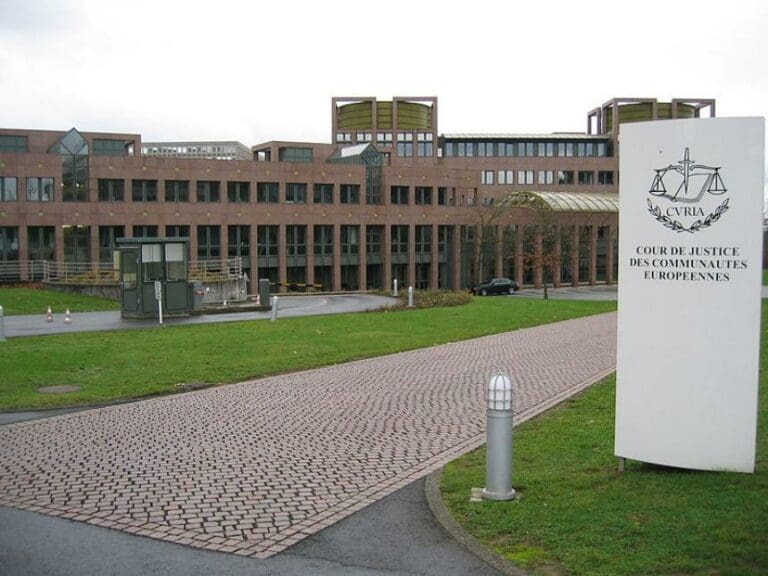 EuGH-Generalanwalt: Uber-Verbot zulässig — Bild: Cédric Puisney / Wikimedia (CC-BY-2.0)
