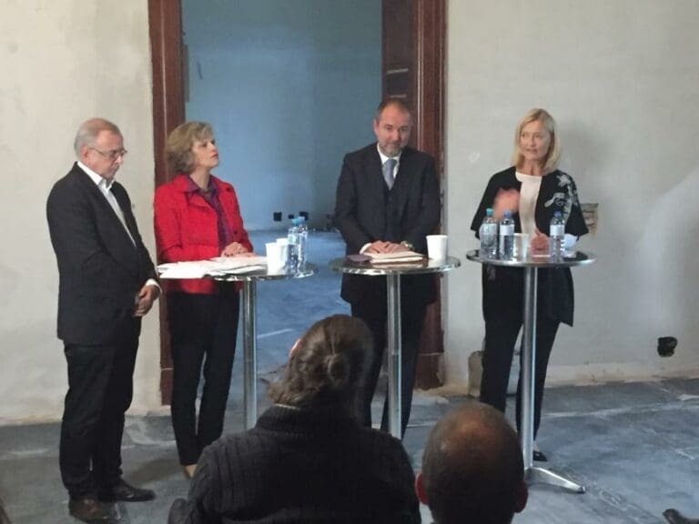 Burgtheater-Skandal: Was hat Bundesminister Drozda zu verheimlichen? — Bild: unzensuriert.at