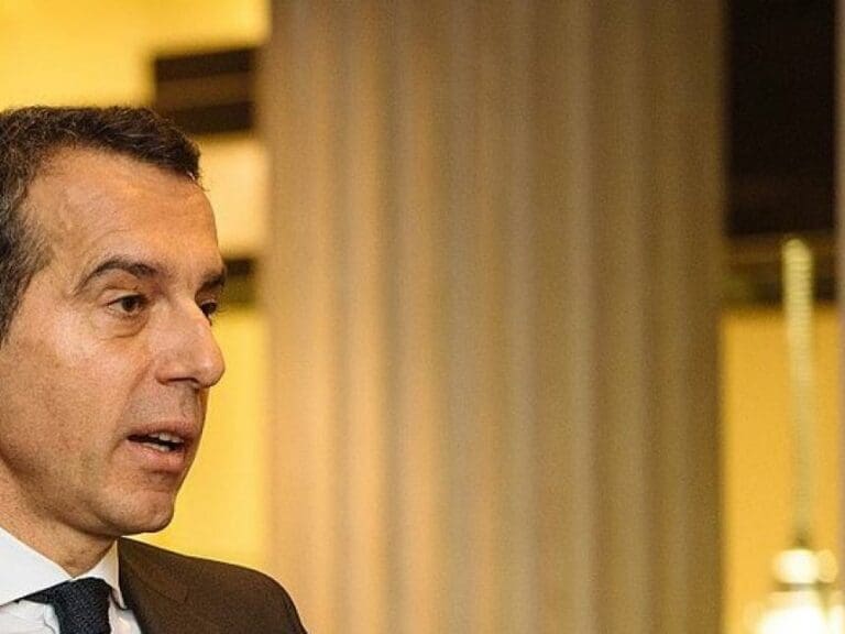 Total zerstrittene SPÖ biedert sich der FPÖ an — Bild: Von International Railway Summit / Wikimedia CC BY-SA 2.0