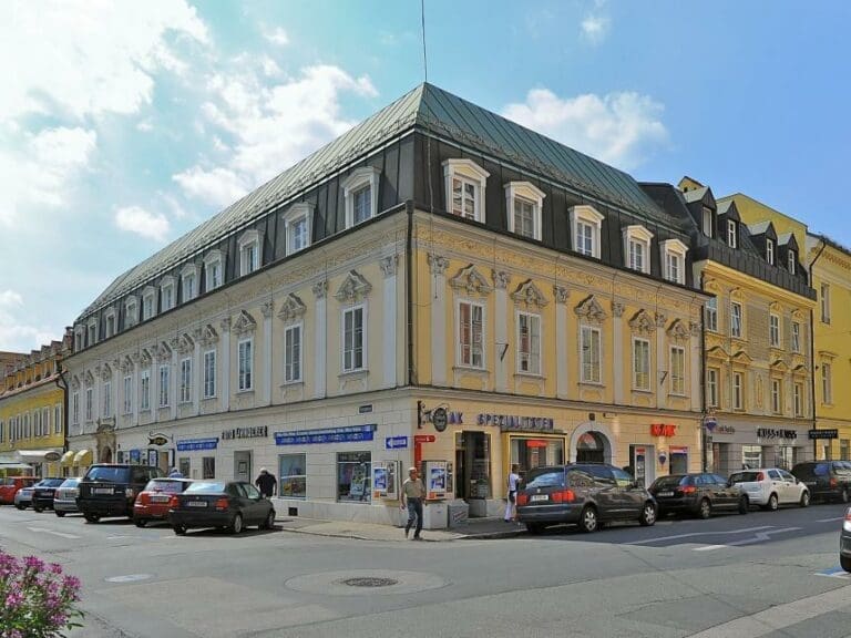 Weißrusse kaufte und mietete gern "bargeldlos" — Bild: Johann Jaritz / wikimedia.org (CC-BY-SA-3.0,2.5,2.0,1.0)