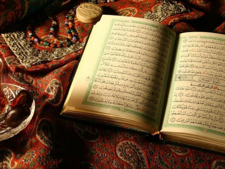 Margareten:Bücherschrank dient Koranverteilung — Bild: sayyed shahab-o- din vajedi / Wikimedia (CC BY 4.0)