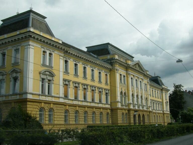 Graz: Justiz-Groteske um somalischen Brandstifter — Bild: H.Moschitz - S.Partl / wikimedia.org (CC-BY-3.0)