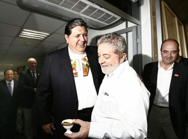 Korrupte Marxisten: Damals konnte Ex-Präsident Garcia (l.) mit seinem Genossen „Lula“ aus Brasilien noch lachen.