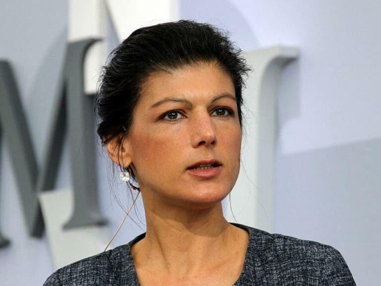 Wagenknecht: Auf allen Ebenen gescheitert — Bild: Heike Huslage-Koch / Wikimedia (CC BY-SA 4.0)