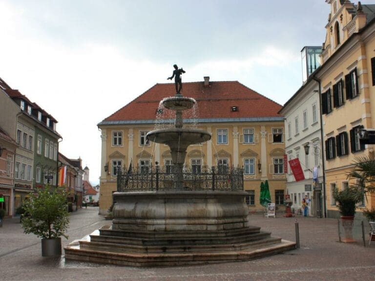 Morddrohung, weil Unterkunft nicht gefiel — Bild: JJ55 / wikimedia.org (PD-self)