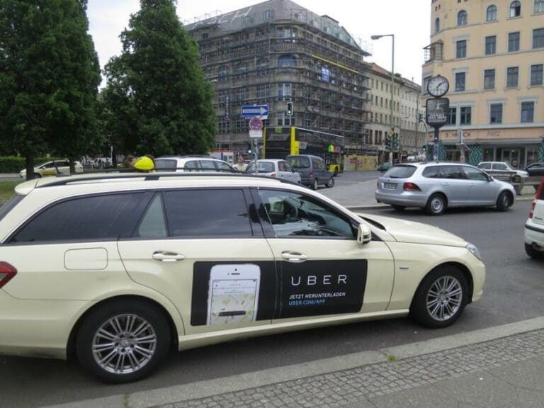 Tschetschenen fielen über Uber-Chauffeur her — Bild: Alper Çugun / flickr.com (CC BY 2.0)