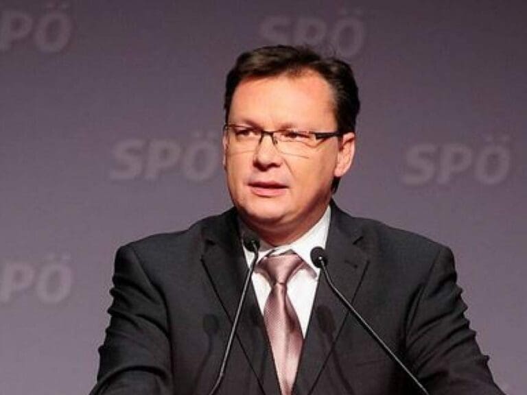 U-Ausschuss: Darabos in großer Erklärungsnot — Bild: SPÖ Presse und Kommunikation / Wikimedia (CC BY-SA 2.0)