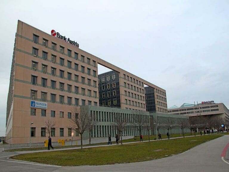 Millionenkarussell um Bank-Austria-Pensionen — Bild: Maester Aemon / Wikimedia  (CC-BY-SA-3.0)