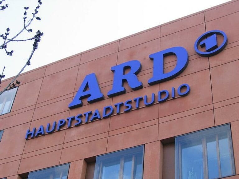ARD diffamiert "rechte" Webseiten bei Inserenten — Bild: wikimedia.org/PD - ANKAWÜ - CC-BY-SA-3.0,2.5,2.0,1.0