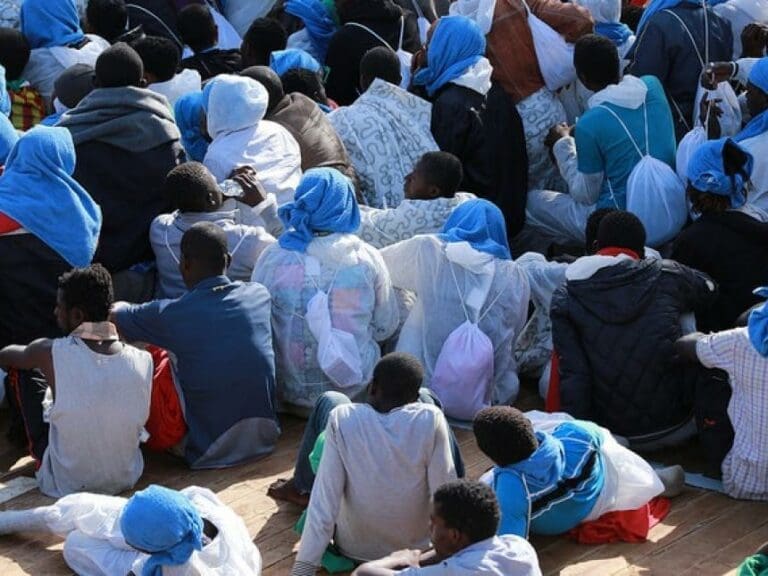 Medien: Minenfeld Migration — Bild: blu-news.org/wikimedia (CC BY-SA 2.0)