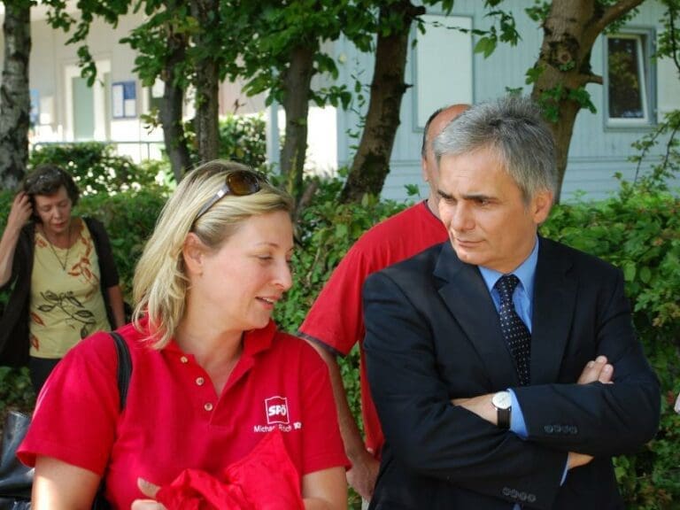 Faymanns Outing: Nicht auf der Seite Österreichs — Bild: SPÖ/ Wikimedia CC BY-SA 2.0