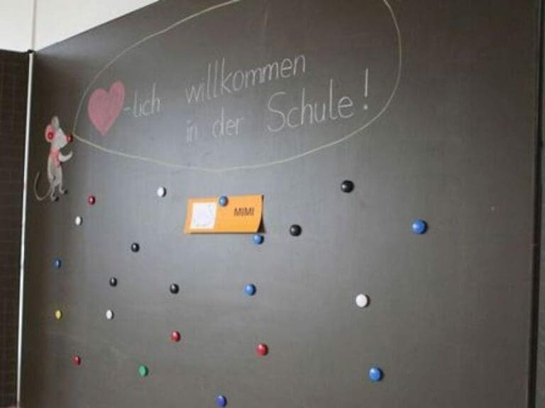 Von der Schule in den Hort müssen die Kinder beschützt werden.