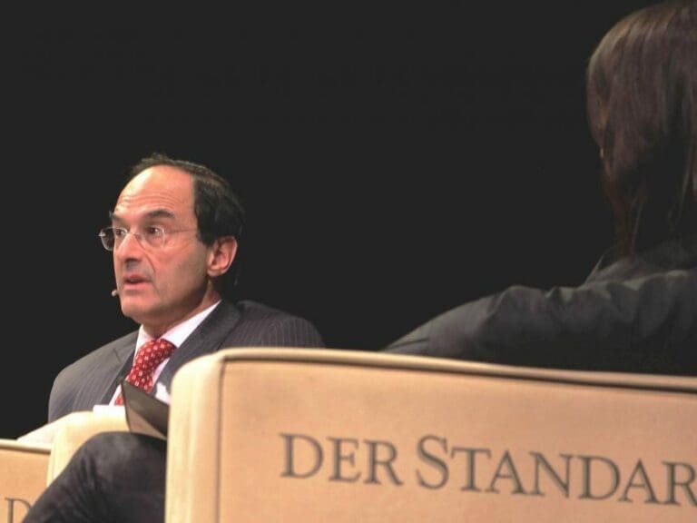 Standard "lobt" Erfolg von unzensuriert.at — Bild: ????????? ?????????? / flickr (CC BY-SA 2.0)