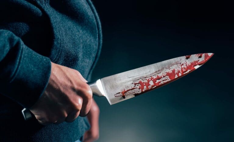 Messer-Mord auf offener Straße – Polizei will Täter-Nationalität nicht nennen — AndrewLozovyi / depositphotos.com