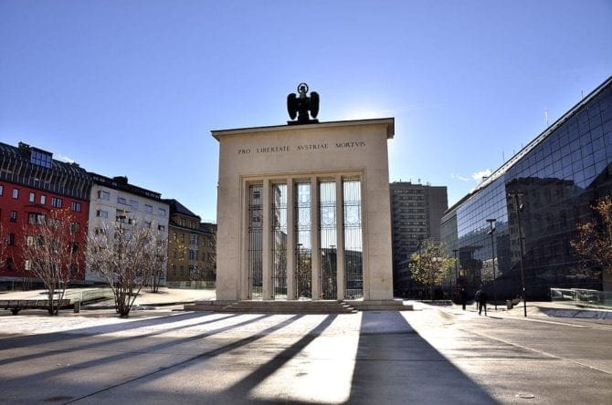 Tiroler Landhausplatz