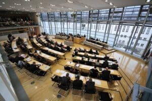Altparteien-Eigentor in Sachsen-Anhalt: CDU bis Linke schrieben die Verfassung um und stärken die AfD — Ralf Roletschek / wikimedia.org (CC-BY-SA-3.0-DE)