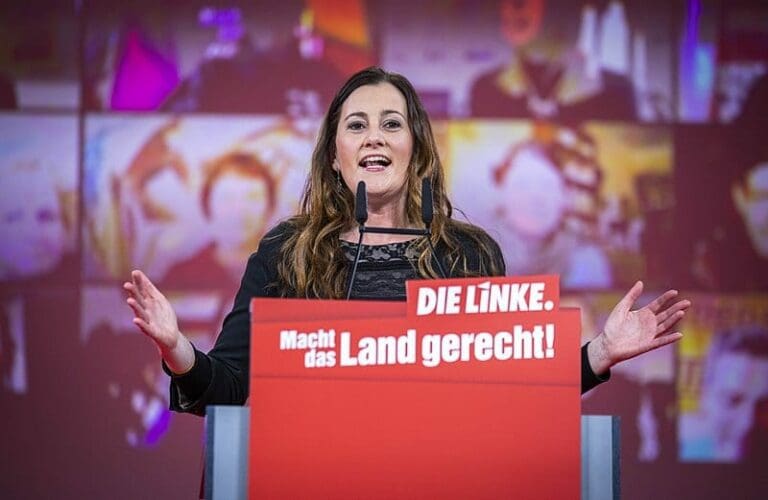 Linken-Vorsitzende Janine Wissler wundert sich zurecht über den Sinneswandel der einstigen „Friedenspartei“ der Grünen.