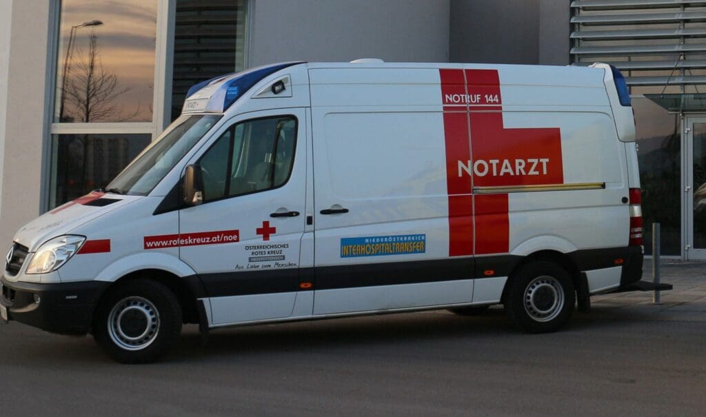Rotes Kreuz / Krankenwagen