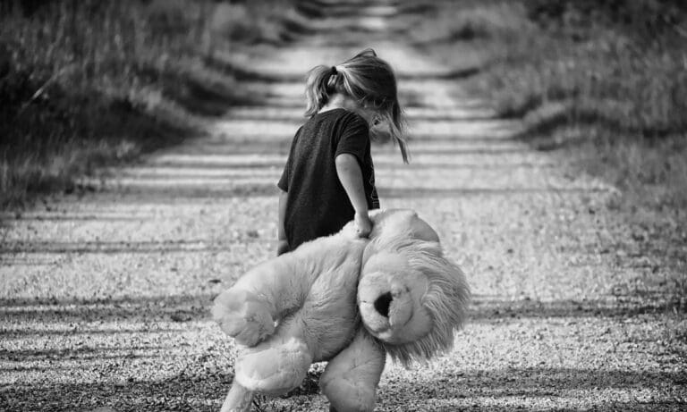 In der TAZ wird Pädophilie als schlichte sexuelle Neigung dargestellt — Greyerbaby / pixabay (CC0)