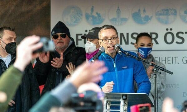 Herbert Kickl / Rede bei Demo