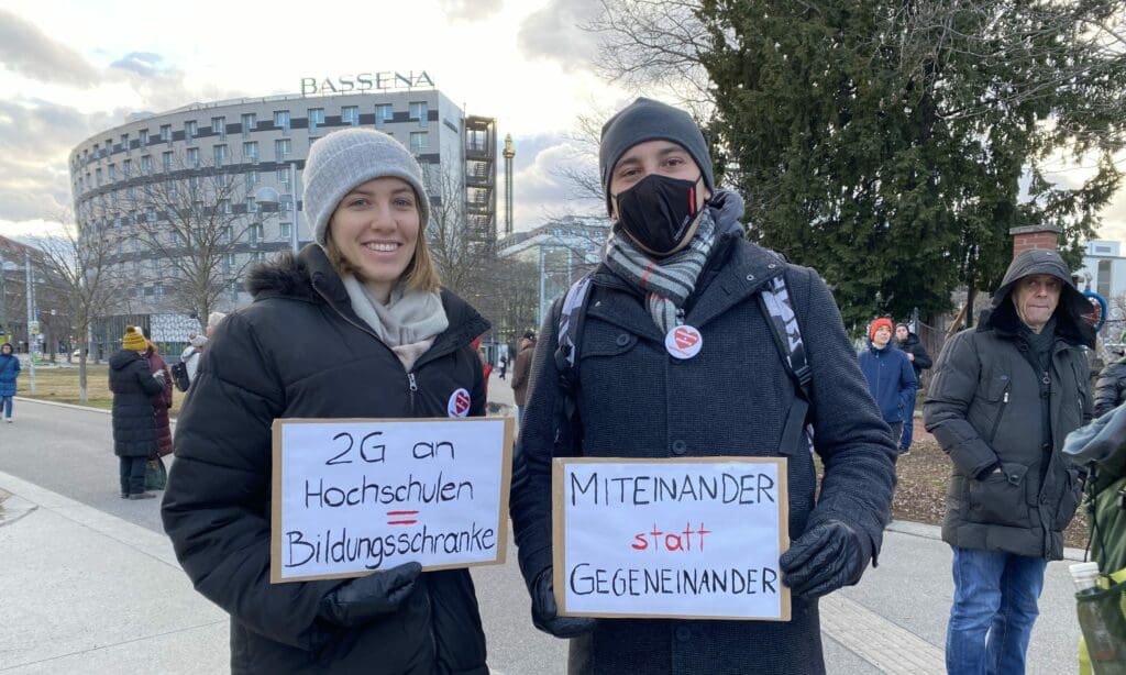 Studenten-Demo vor der WU