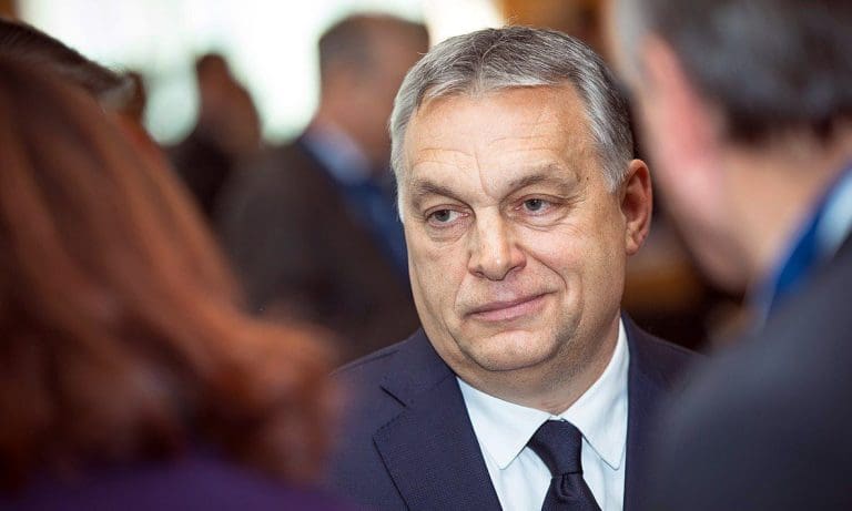 Orbán rüstet auf, um kritische Anlagen zu sichern — European Peopel´s Party / wikimedia commons (CC BY 2.0)