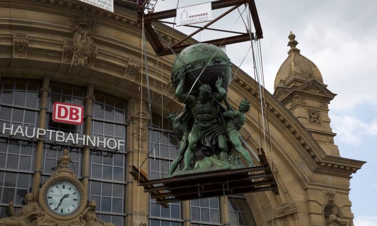 Atlas-Statue kehrt wieder zurück — Oskar mahler / wikimedia (CC BY-SA 4.0)