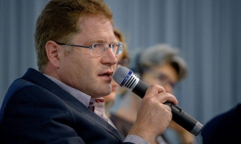 AfD-Druck wirkt: Graichen muss gehen — Heinrich-Böll-Stiftung / flickr (CC BY SA 2.0)