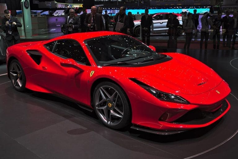 Gesellschaft im Endstadium: Millionenschwerer Ferrari für “Klicks” zerstört — Alexander Migl / wikimedia (CC-BY-SA-4.0)