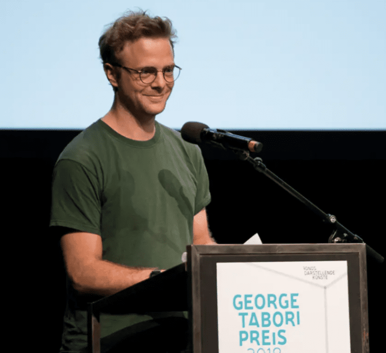 „Correctiv“-Autor gibt offen zu, dass er Geschichten erfindet — Waldemar Vinz, wikimedia commons, gemeinfrei