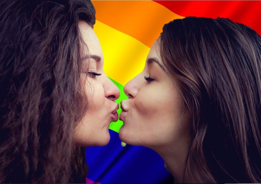 Lesben und Pride-Fahne