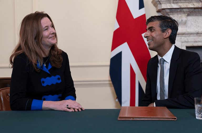 Regierung sagt Gender-Ideologie den Kampf an — UK Government / wikimedia commons (CC BY 2.0)