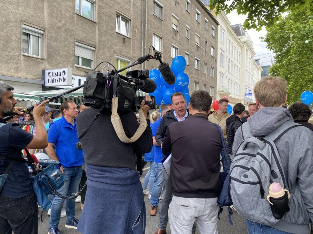 Vilimsky Interview Simmeringer Straßenfest