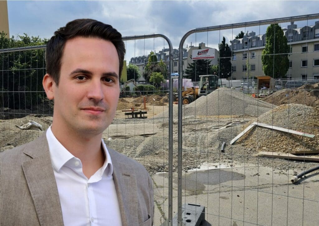 Christoph Wiederkehr und Container-Baustelle