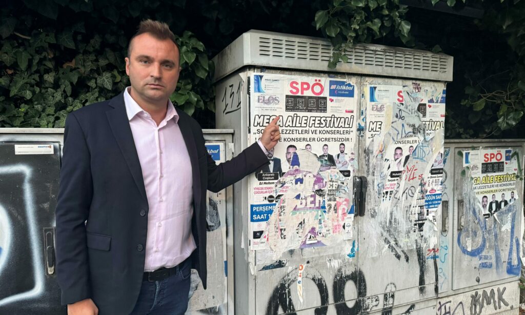 Christian Schuch und SPÖ-Plakat