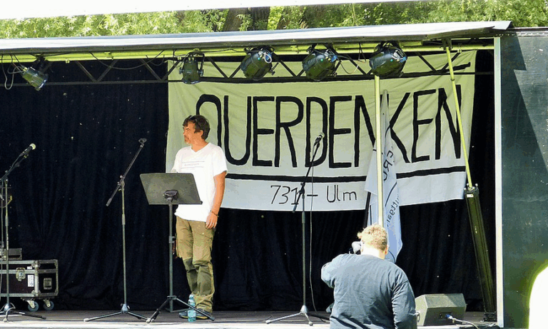 Freispruch für Querdenker & Corona-Rebell Ballweg — Wald-Burger / wikimedia commons (CC BY SA 4.0)