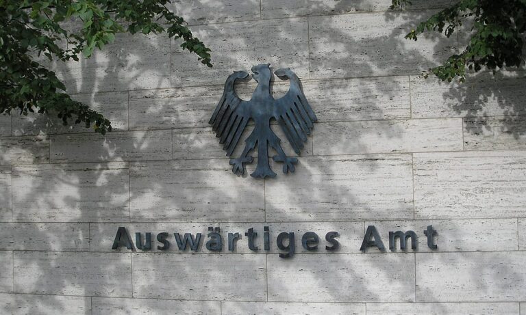 Kanada gibt Reisewarnung für Deutschland aus — wikimedia / Gryffindor (CC0)