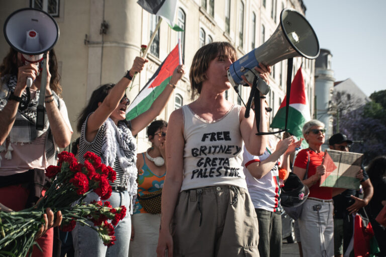 Greta mit Hamas-Freunden auf Gaza-Reise — Lua Eva Blue / wikimediacommons.org (CC BY 4.0)