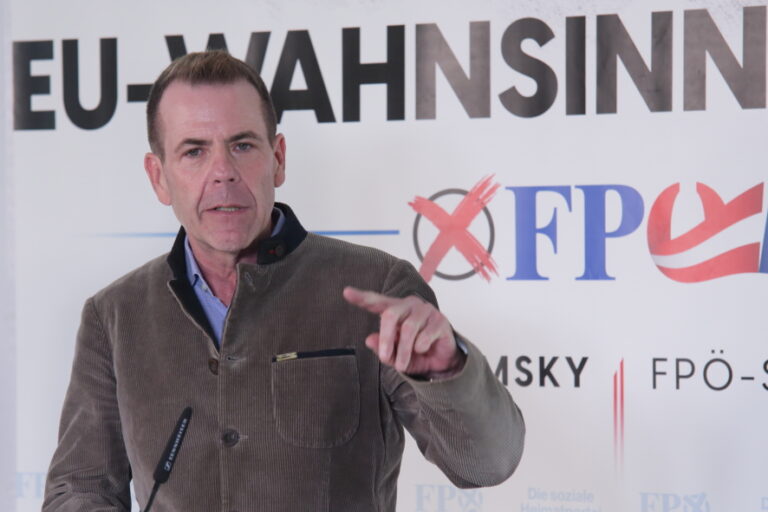 Brüssel will Rechtspartei den Geldhahn zudrehen — FPÖ